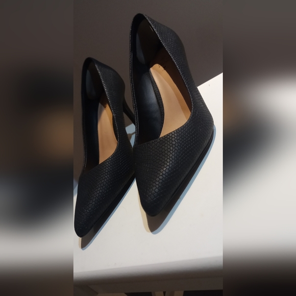 Call It Spring Black Heels - Picture 4 of 4